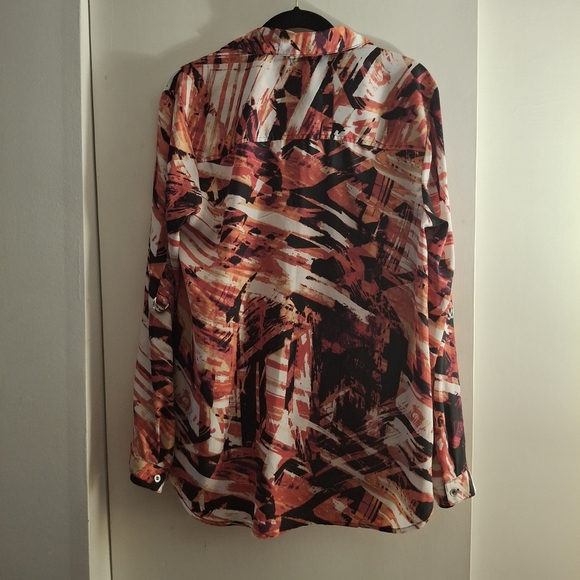 Croft & Barrow Women's Multicolor Abstract Blouse - Picture 2 of 9